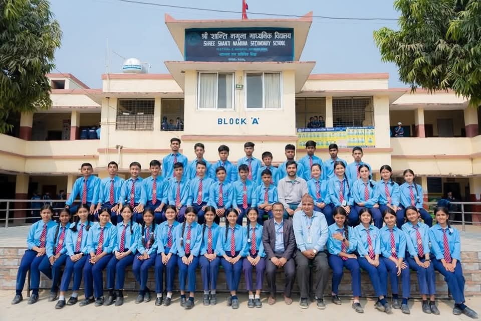 एउटै विद्यालयका १८ विद्यार्थीको ४ जिपिए