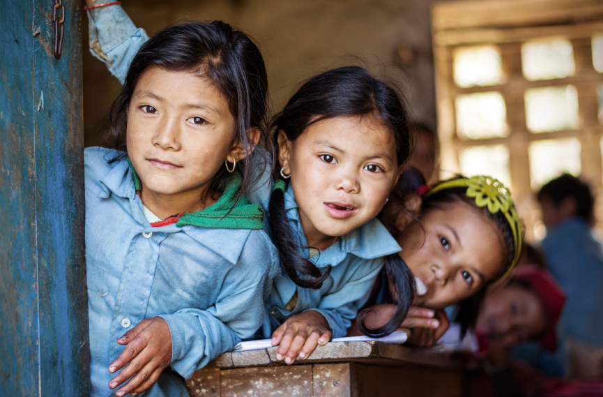 बच्चालाई असल बनाउने ७ महत्वपूर्ण बानी, जसले बदल्छ उनीहरूको जीवन